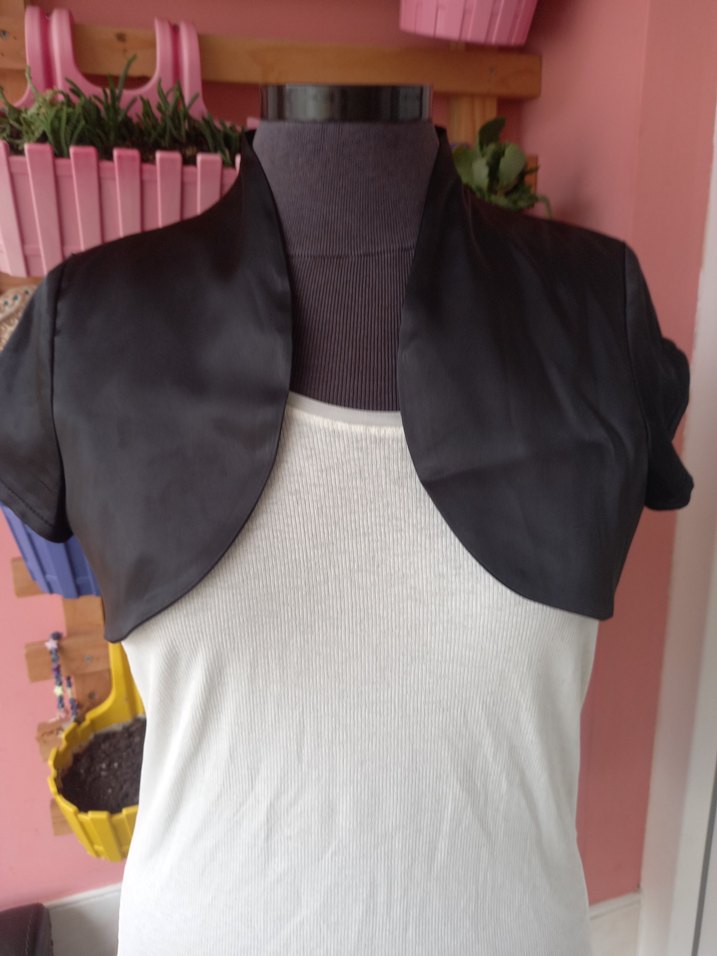 AYHAN KISA KOLLU BOLERO - Görsel 2