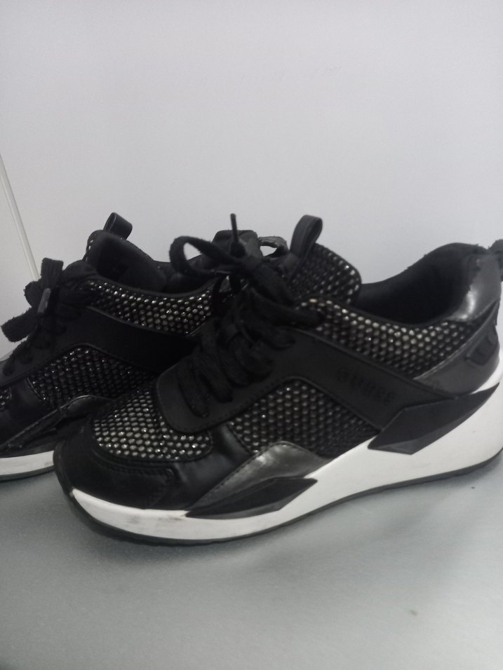 GUESS SPOR AYAKKABI - Görsel 2