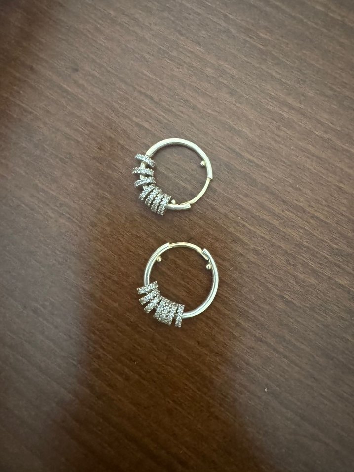 Altın Renk Mini taşlı Küpe - Görsel 3