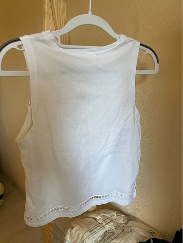 Beyaz üst - Görsel 2