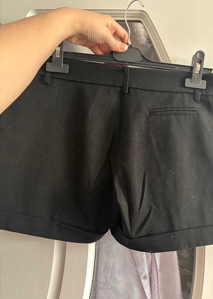 Siyah kumaş şort - Görsel 3