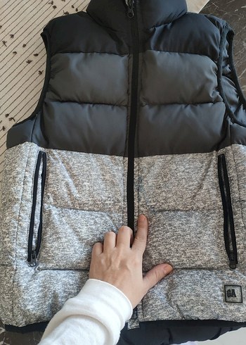 Gri Erkek Çocuk Fermuarlı şişme Yelek - GAP - 8-9 yaş - Görsel 6
