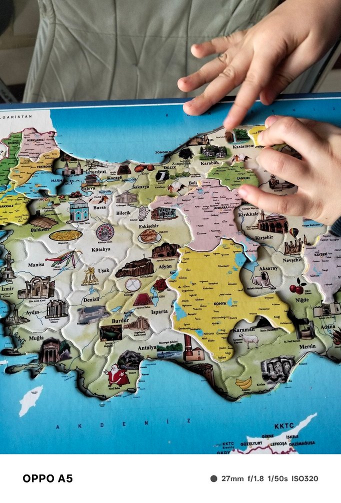 Çocuklar için renkli harita yapbozu - Görsel 4