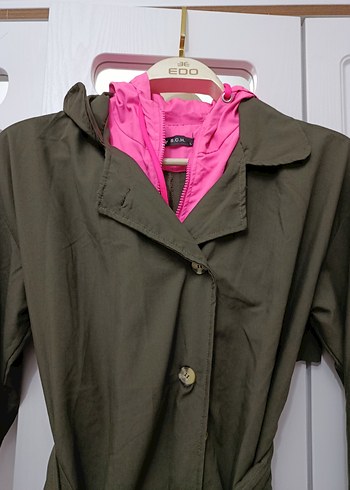 Pembe Detaylı Uzun Kemerli Kadın Trençkot - Görsel 3