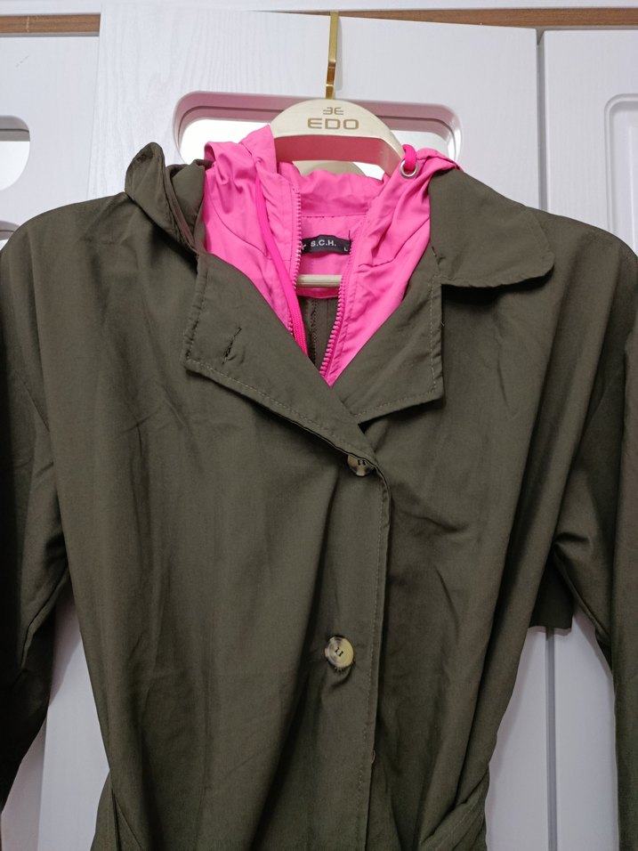 Pembe Detaylı Uzun Kemerli Kadın Trençkot - Görsel 3