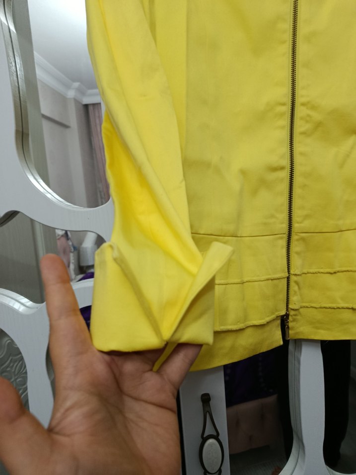 Sarı Fermuarlı Midi Ceket - Görsel 4