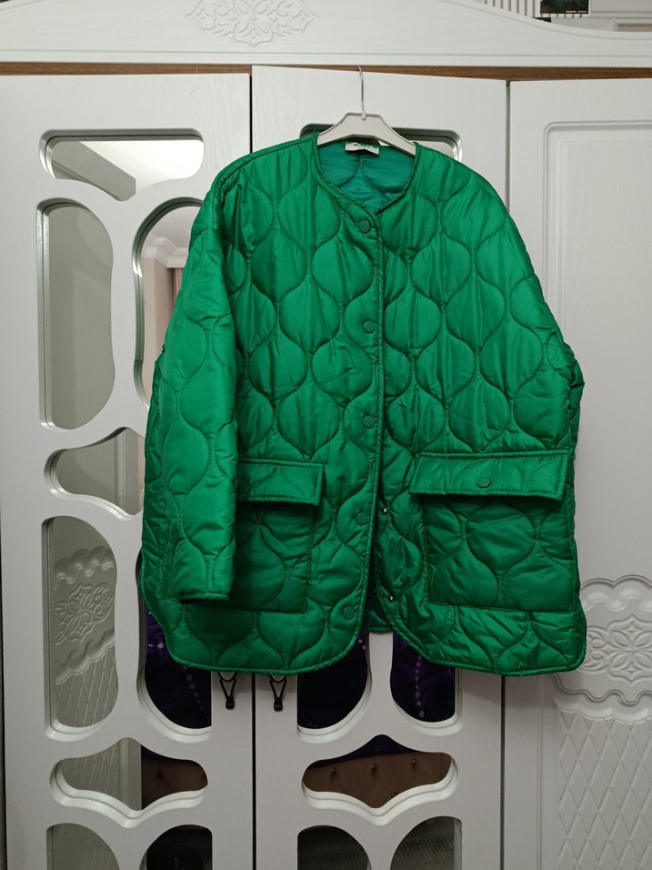 Düğmeli Yeşil Midi Kadın Mont - Görsel 3