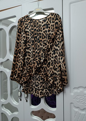 Leopar Desenli Uzun Kollu Kadın Bluz - Görsel 3