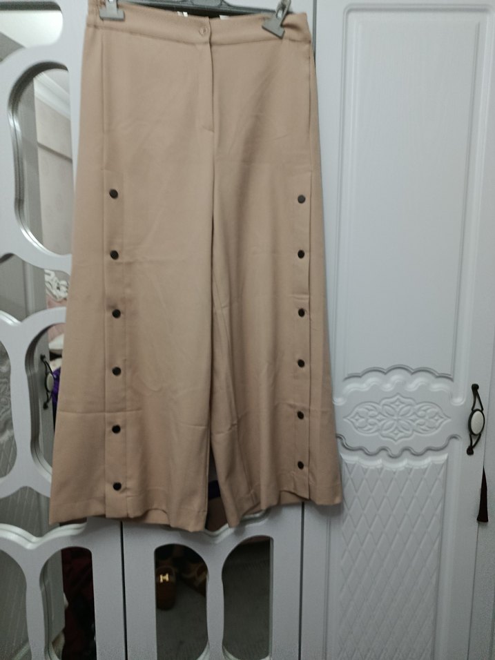 Düğmeli Bej Kadın Kumaş Pantolon - Görsel 2