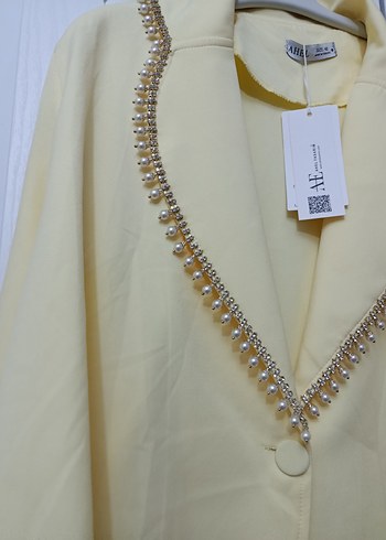 Sarı Parlak Düğmeli Kadın Uzun Ceket - Görsel 6