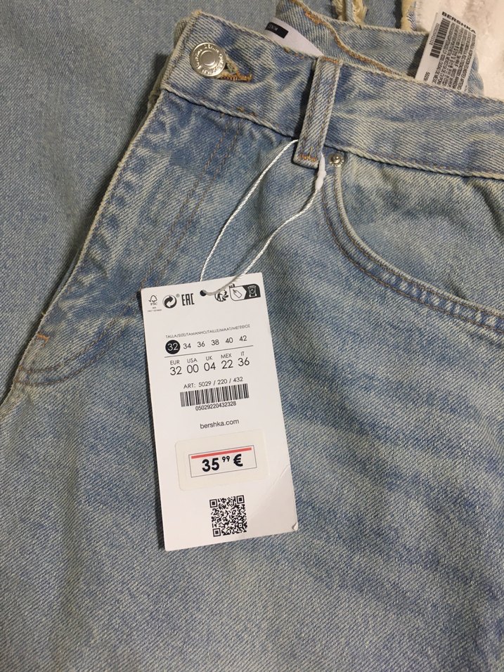 Bershka Yırtmaçlı kot pantolon - Görsel 4