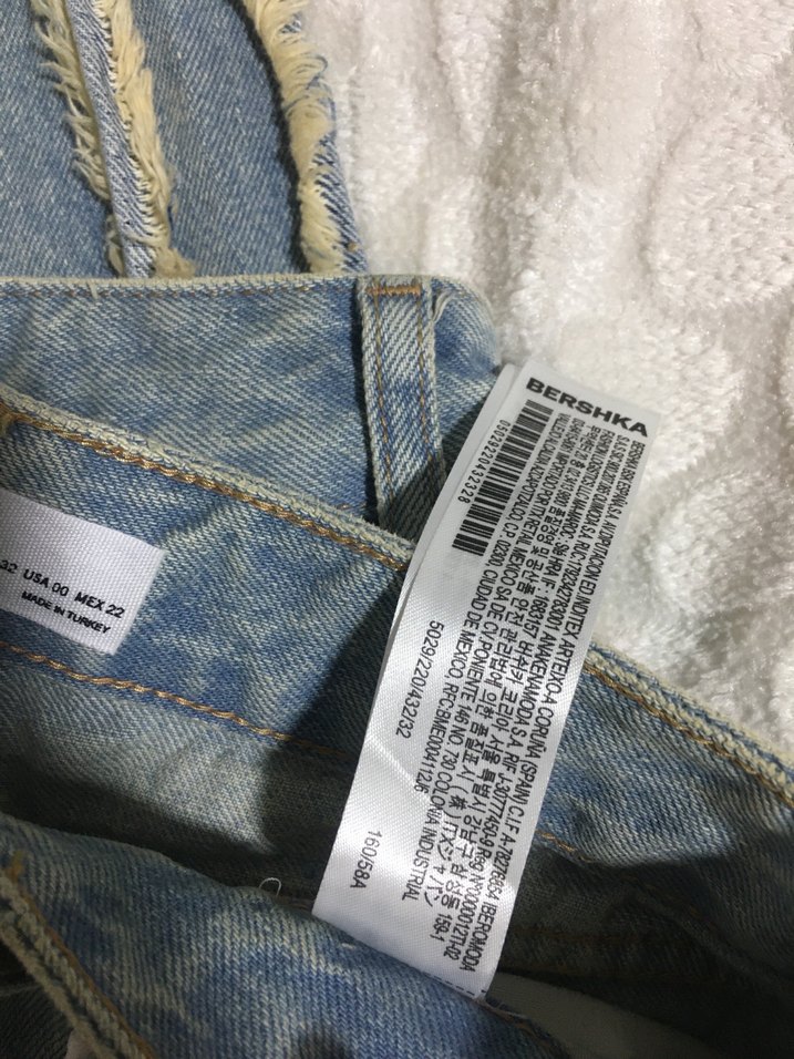 Bershka Yırtmaçlı kot pantolon - Görsel 2