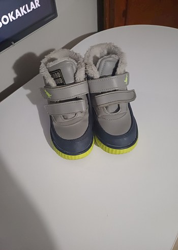 LC Waikiki Gri Erkek Çocuk Cırtlı Bot