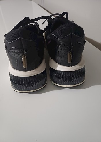 Mor Detaylı Kadın Spor Ayakkabı - Görsel 3