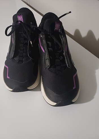 Mor Detaylı Kadın Spor Ayakkabı - Görsel 2