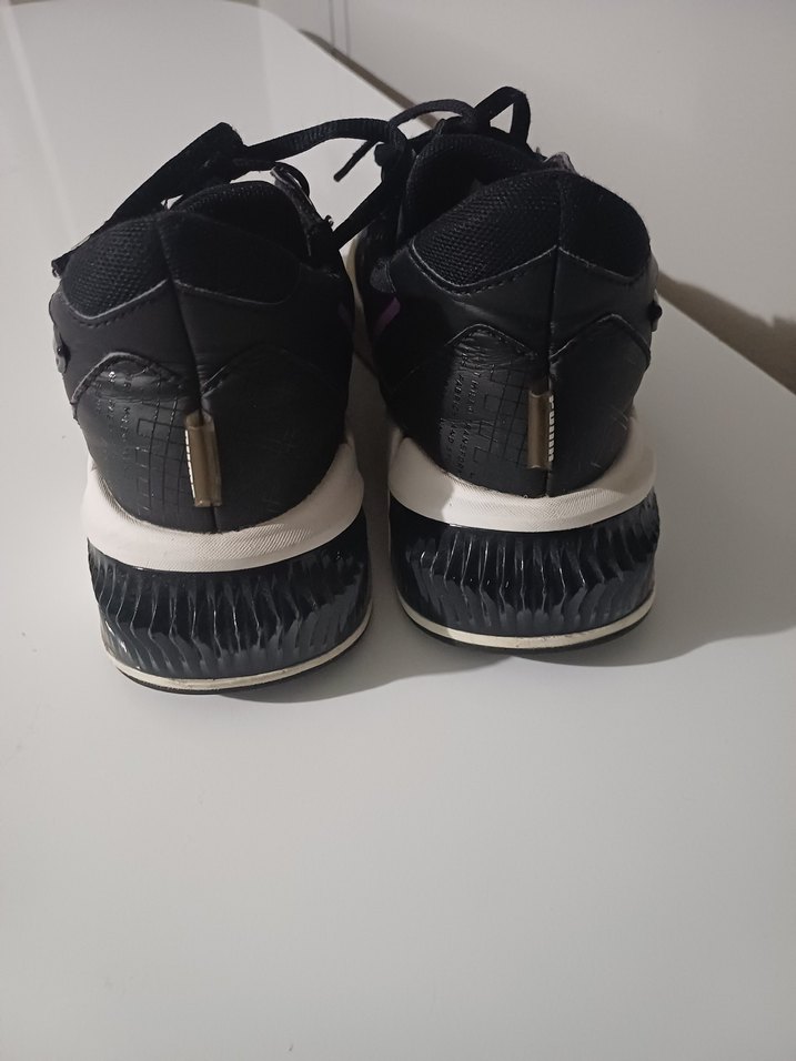 Mor Detaylı Kadın Spor Ayakkabı - Görsel 3