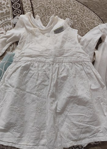 Dantel ve Nakış Detaylı Beyaz Kız Elbisesi - Görsel 2