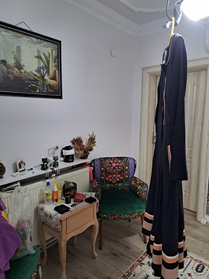 Siyah Uzun Kollu Düğmeli Ofis Elbisesi - Görsel 4