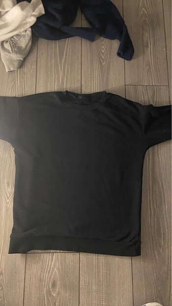 siyah sweatshirt