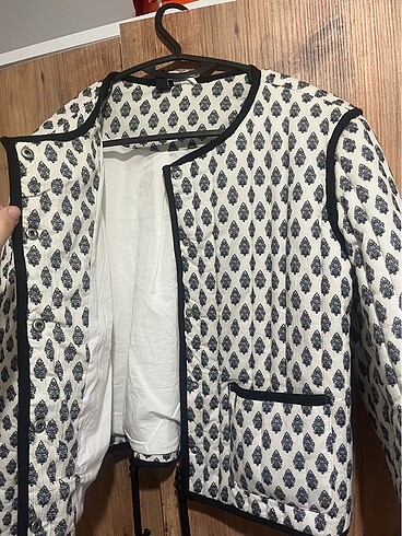 s Beden siyah Renk H&M Kapitone ceket