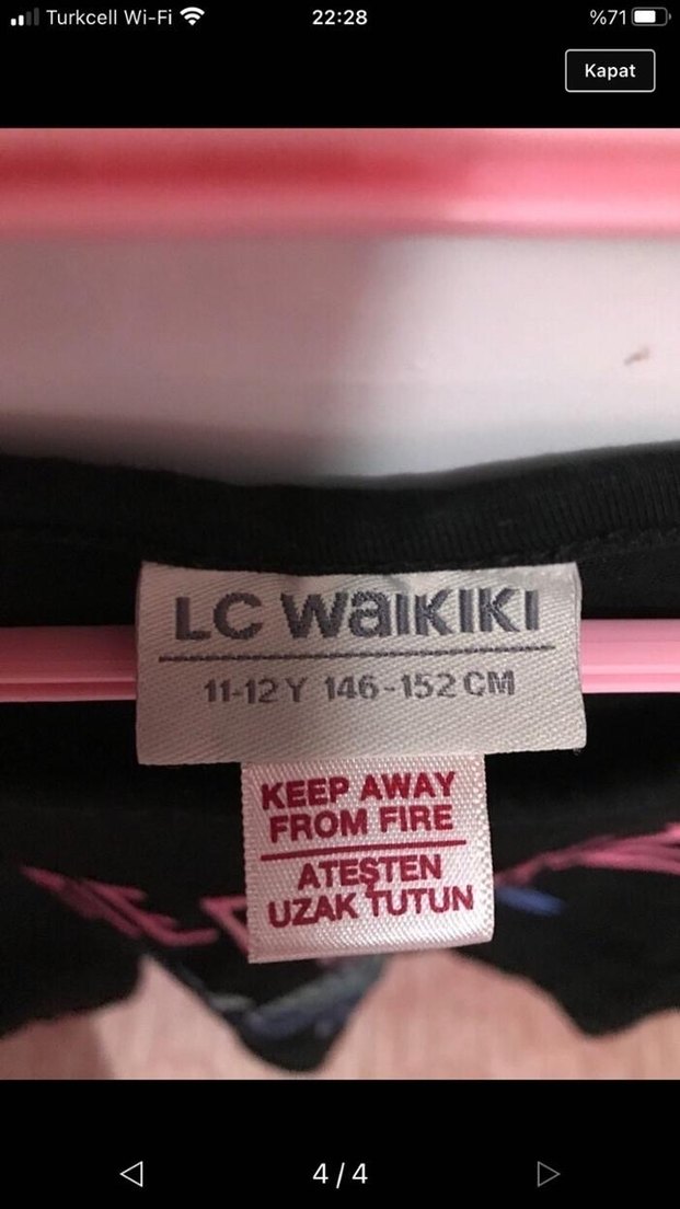 Kız Çocuk Siyah V Yaka Baskılı Tişört - Görsel 4