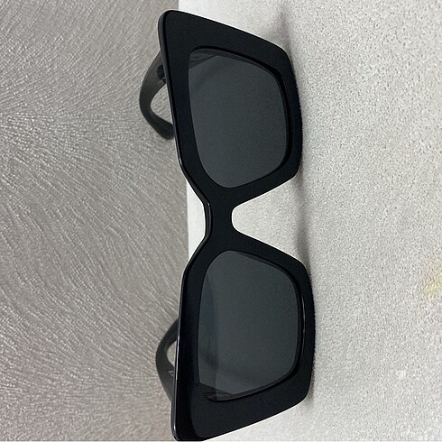 Burberry kadın güneş gözlüğü