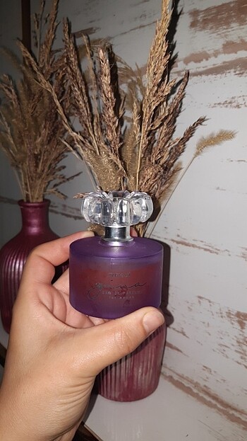 Farmasi farmasi gina parfum