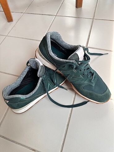 39 Beden New Balance spor ayakkabı
