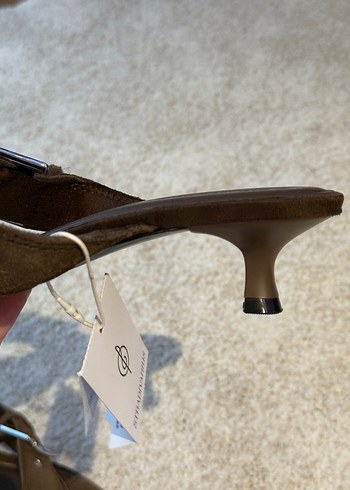 Stradivarius Stadivarius Kahverengi Süet Topuklu Sandalet