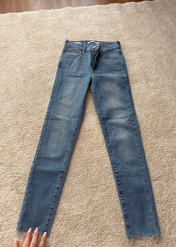 34 Beden Levis Skinny Jean