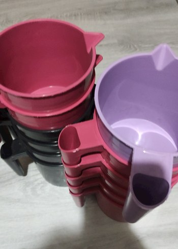 Koyu Pembe ve Siyah Plastik masraba Adet fiyatı - Görsel 3