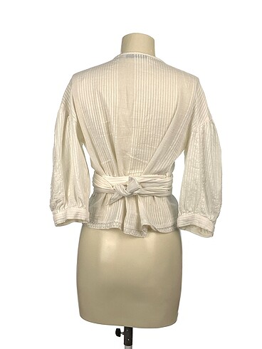 s Beden Zara Bluz %70 İndirimli.