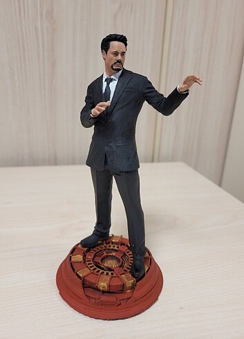 Beden Tony Stark Iron Man Figür 17 cm
