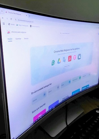 HP 27' CURVED FULL HD KAVİSLİ MONİTÖR