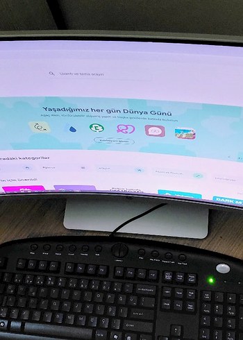 HP 27' CURVED FULL HD KAVİSLİ MONİTÖR - Görsel 3