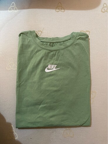 s Beden Nike tişört