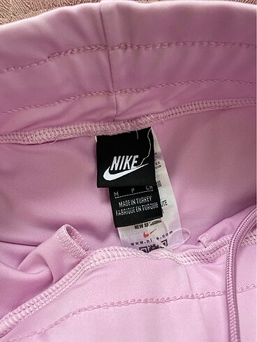 m Beden Nike şort