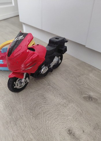 Kırmızı Oyuncak Motosiklet