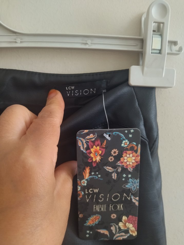 LC WAİKİKİ NAKIŞLI DERİ ETEK - Görsel 3