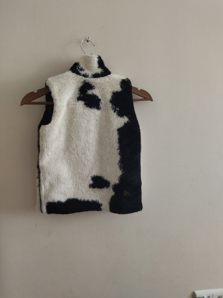 Kürk Detaylı Siyah Beyaz Kız çocuk Yelek - Görsel 3