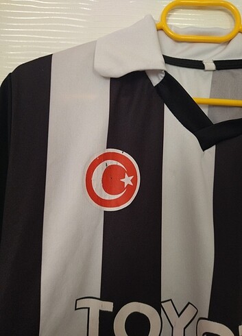 8 Yaş Beden siyah Renk BJK Fernandes forması