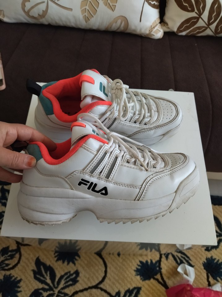 FİLA Beyaz Günlük Spor Ayakkabı - Görsel 2