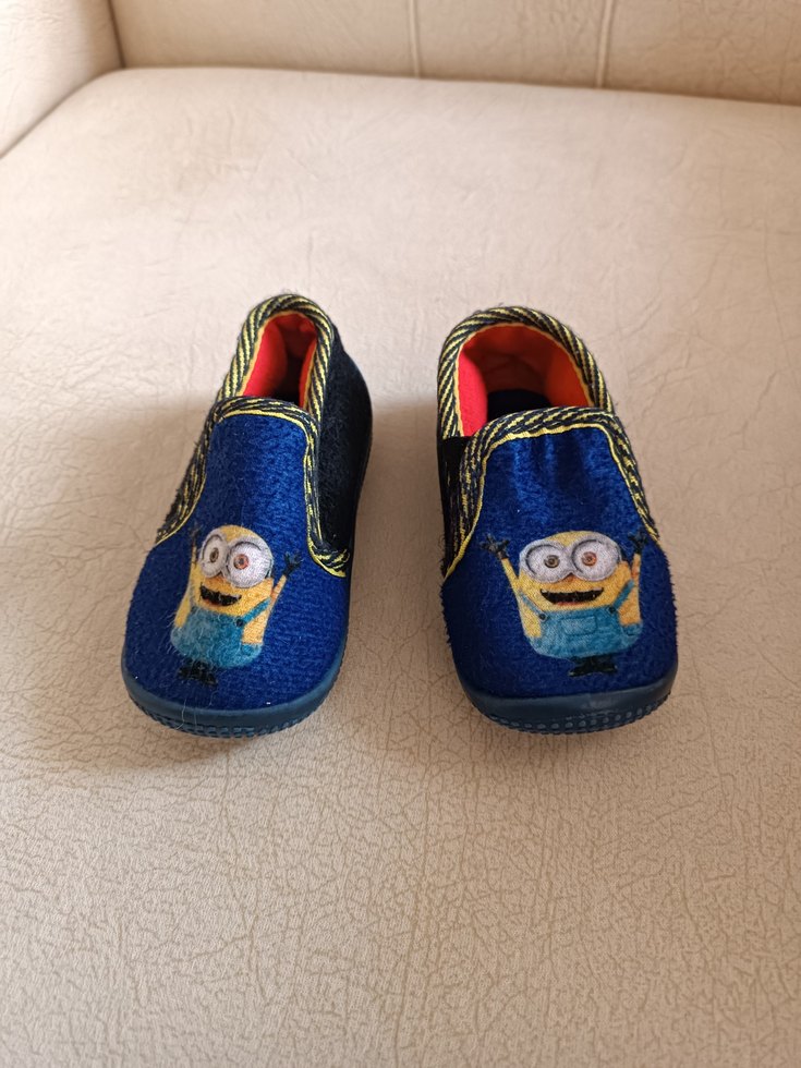 Minions Nakışlı Mavi Erkek Çocuk Ev Terliği - Görsel 2