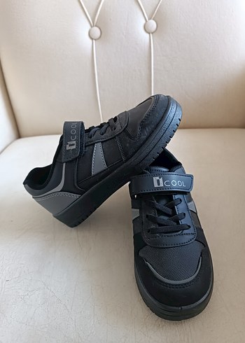 Kinetix Siyah Gri Erkek Çocuk Spor Ayakkabı