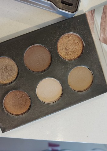 Bej Tonlarda Göz Farı Paleti - Görsel 3