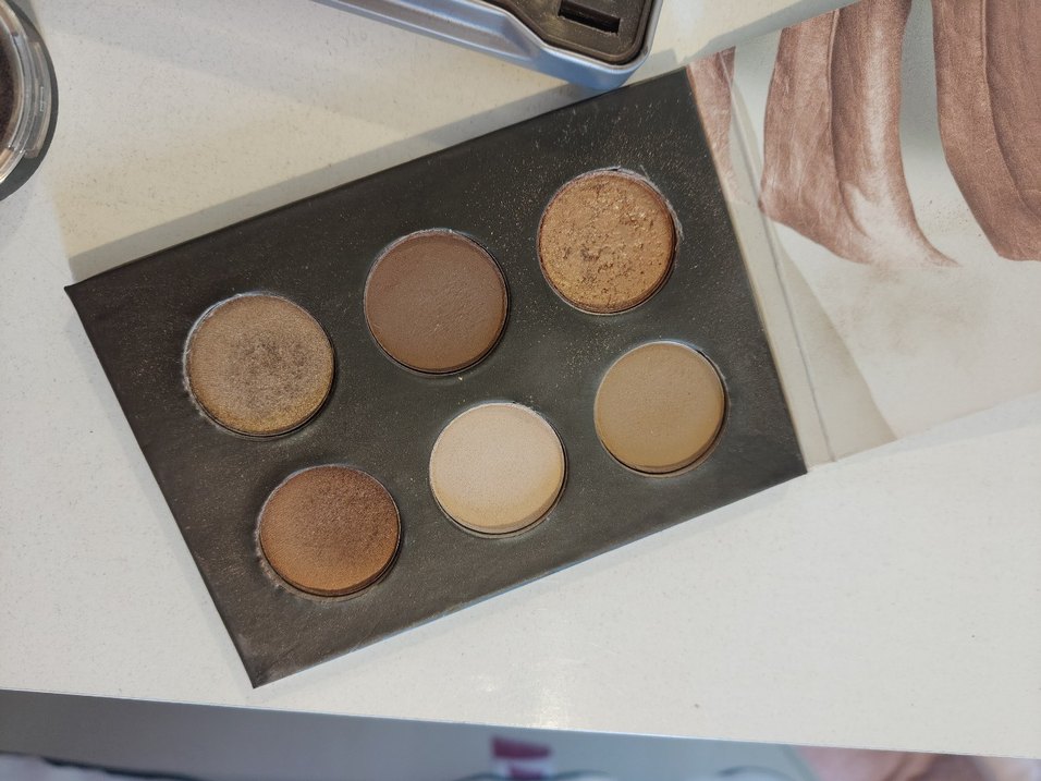 Bej Tonlarda Göz Farı Paleti - Görsel 3