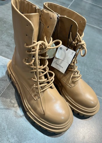 BERSHKA KADIN POSTAL