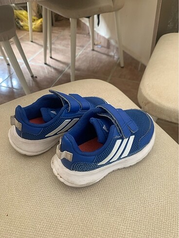 23 Beden mavi Renk Adidas spor ayakkabı
