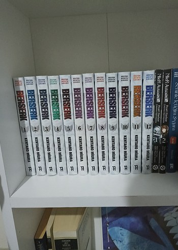 Berserk Manga Serisi - Kentaro Miura