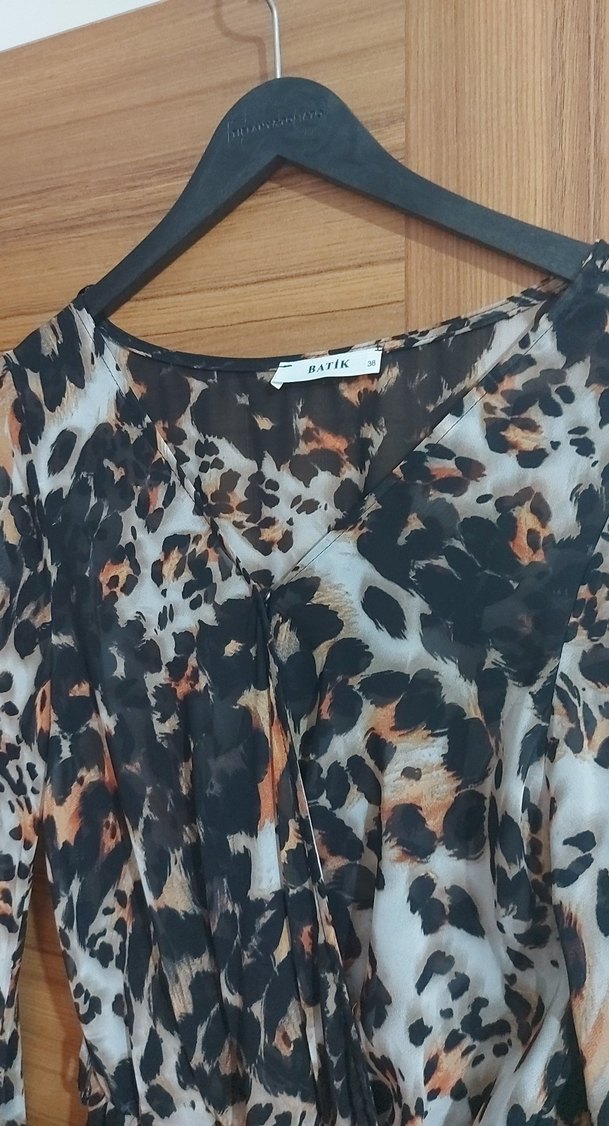 Kahverengi Uzun  Salaş Kadın Elbise etek kısmında  bir delik var - Görsel 2